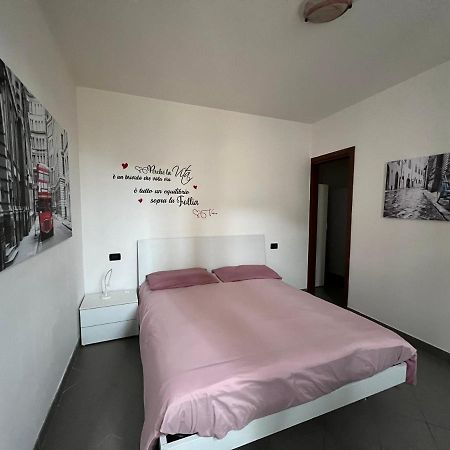 Appartamenti Centro Storico A ซานตากาตา โบโลเญส ภายนอก รูปภาพ